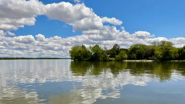 $860,000 | W10559 Hickory Point Road, Beaver Dam, WI 53916