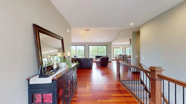 $860,000 | W10559 Hickory Point Road, Beaver Dam, WI 53916