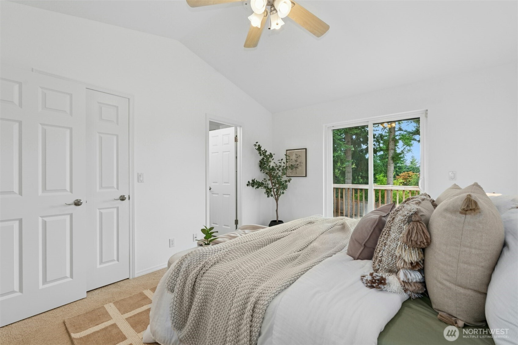 1132 Crawford Road Lynnwood, WA 98036 - Photo 19 of 39