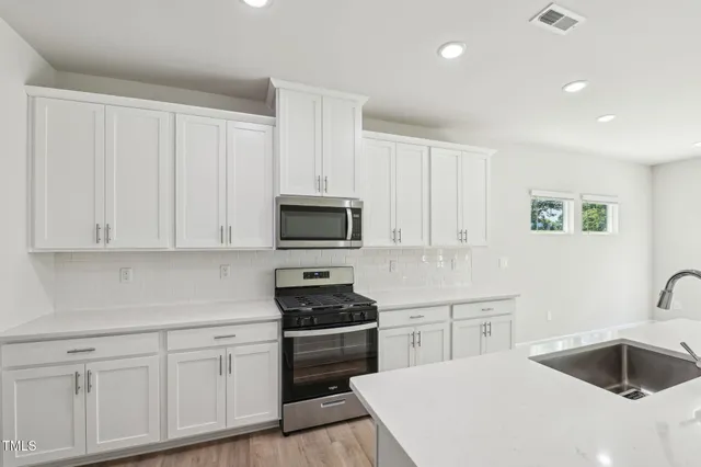 $414,000 | 1208 Whitespire Way, Zebulon, NC 27597