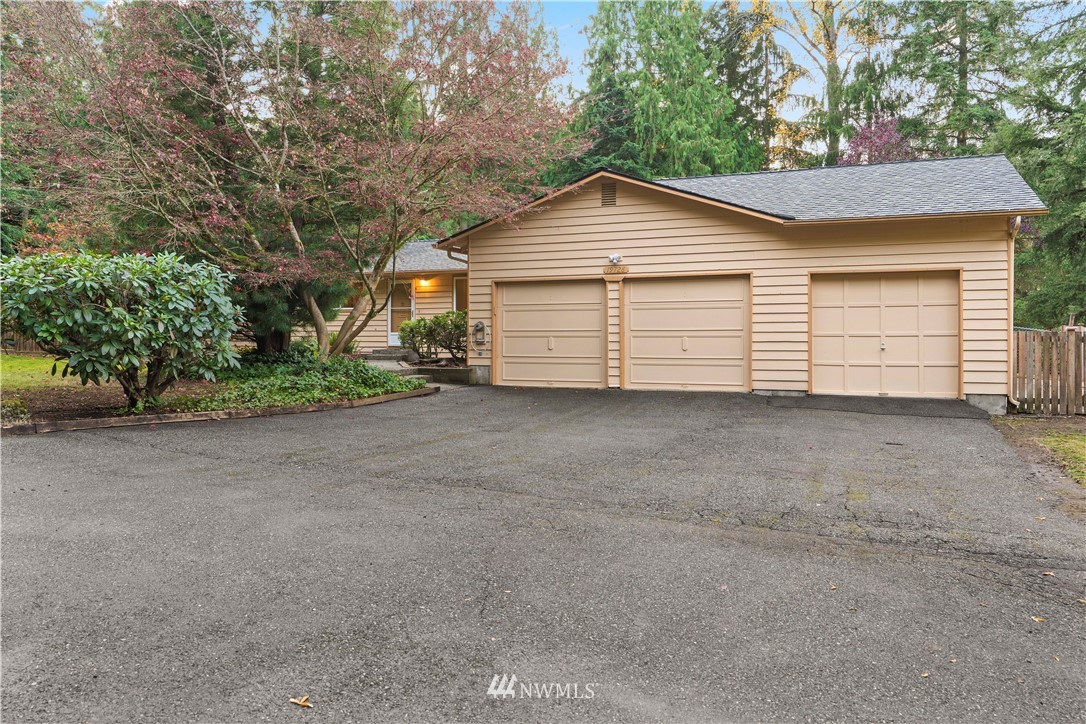 19728 45th Avenue Southeast Bothell, WA 98012 - Photo 2 of 25