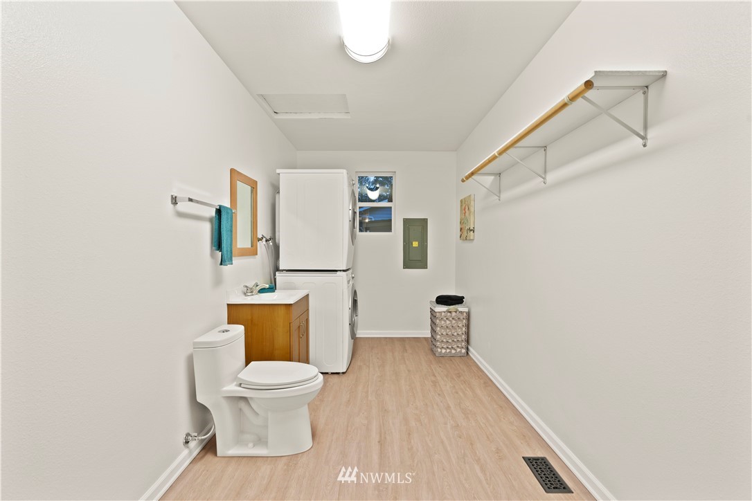 19728 45th Avenue Southeast Bothell, WA 98012 - Photo 17 of 25 a bathroom with a toilet and a shower