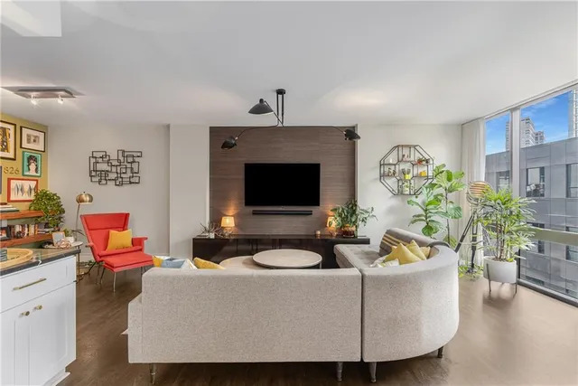 $619,000 | 145 15th Street Northeast, Unit 826, Atlanta, GA 30361