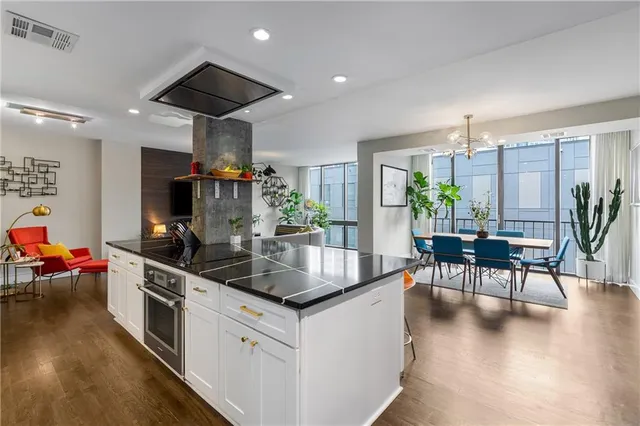 $619,000 | 145 15th Street Northeast, Unit 826, Atlanta, GA 30361
