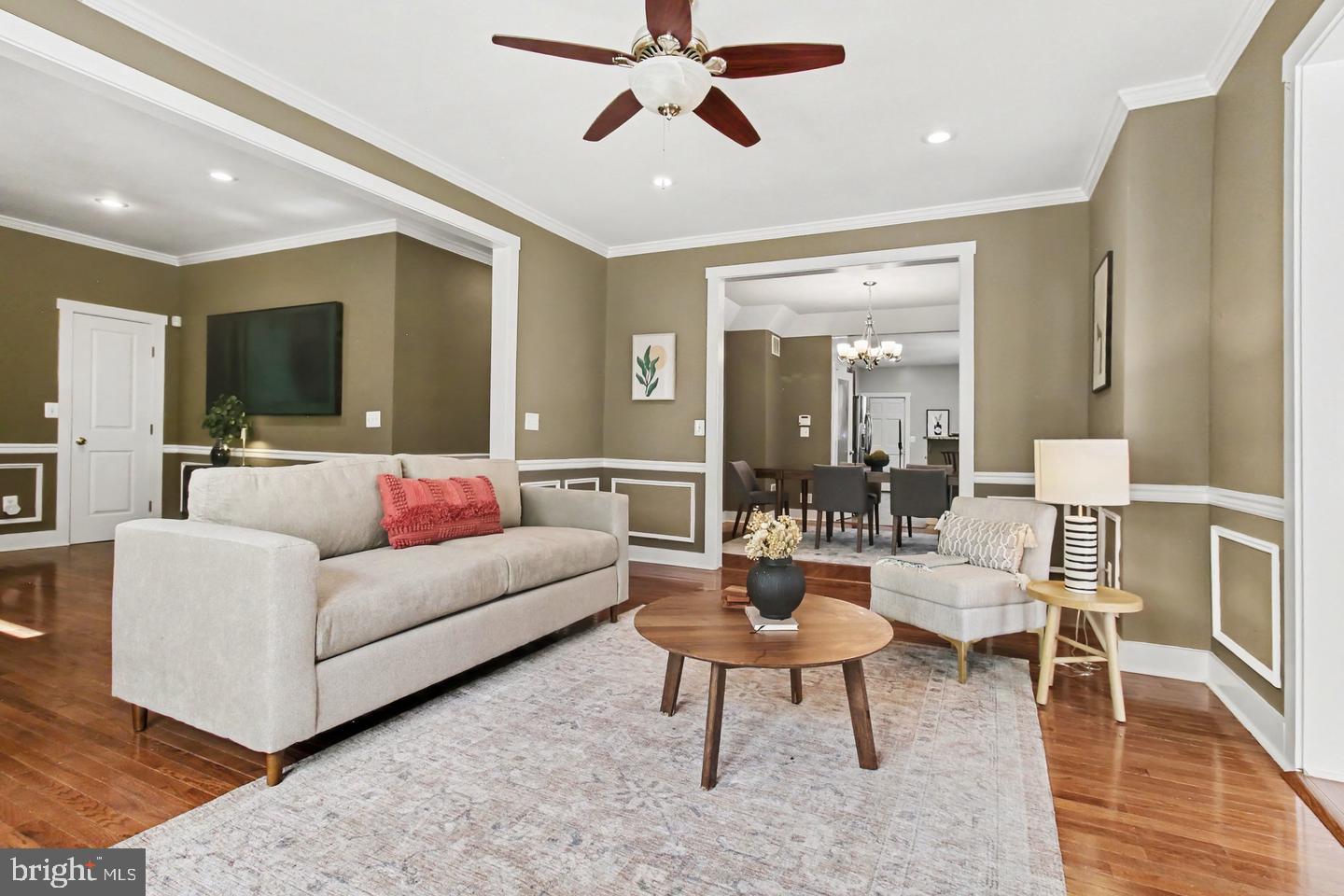3504 Edgewood Road Baltimore, MD 21215 - Photo 60 of 61 Living room with different staging