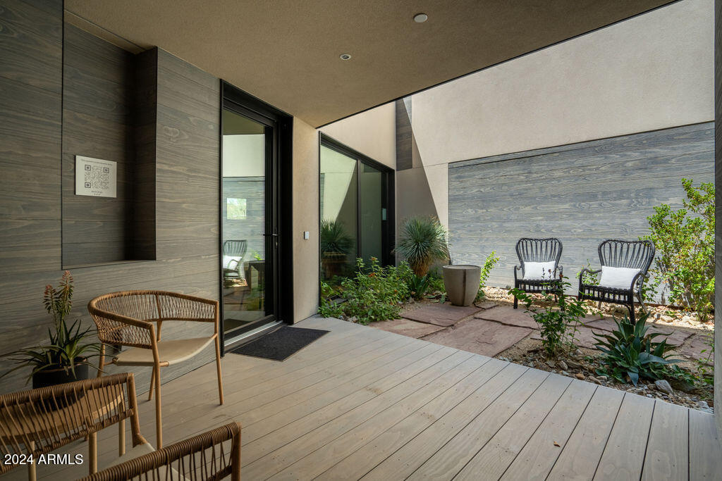 1740 East Ocotillo Road, Unit 3 Phoenix, AZ 85016 - Photo 2 of 34 09