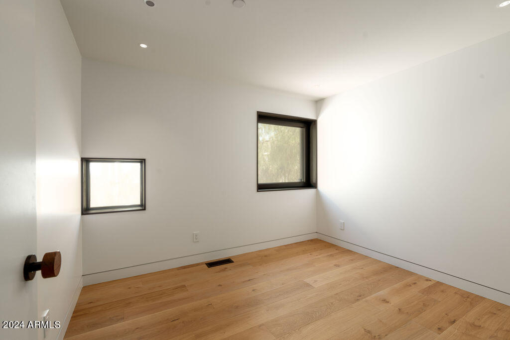 1740 East Ocotillo Road, Unit 3 Phoenix, AZ 85016 - Photo 24 of 34 16