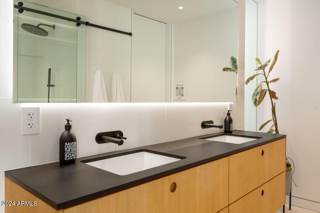 1740 East Ocotillo Road, Unit 3 Phoenix, AZ 85016 - Photo 29 of 34 24