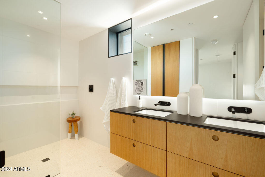 1740 East Ocotillo Road, Unit 3 Phoenix, AZ 85016 - Photo 33 of 34 31