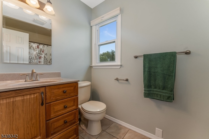 17 Partridge Run Washington, NJ 07882 - Photo 27 of 38