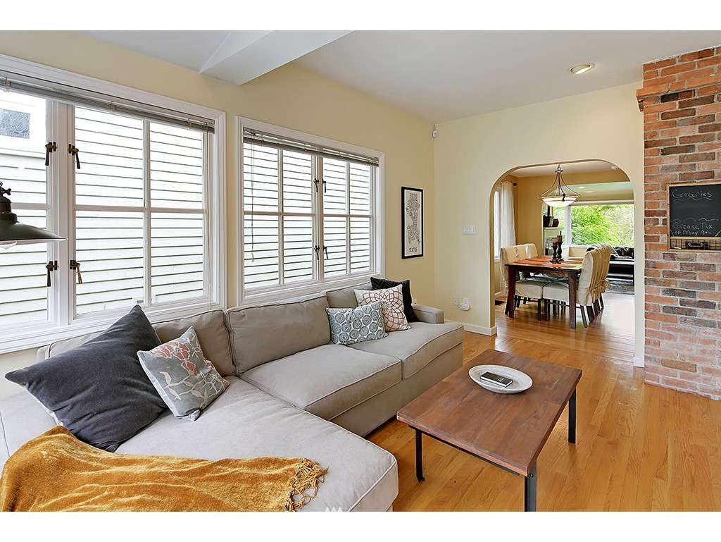 2029 North 77th Street Seattle, WA 98103 - Photo 7 of 20