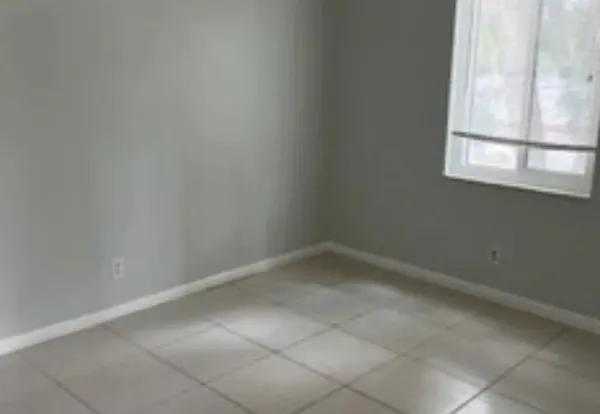 $1,800 | 129 North A Street, Lake Worth Beach, FL 33460