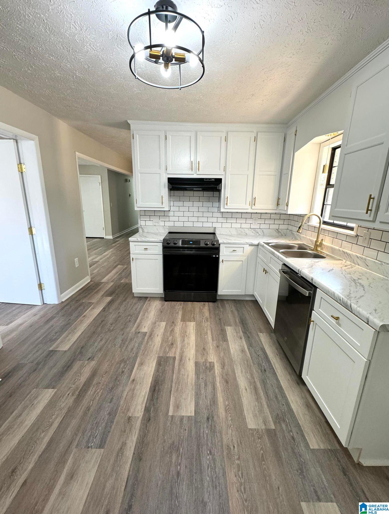 910 Ivan Drive Southwest Jacksonville, AL 36265 - Photo 4 of 19