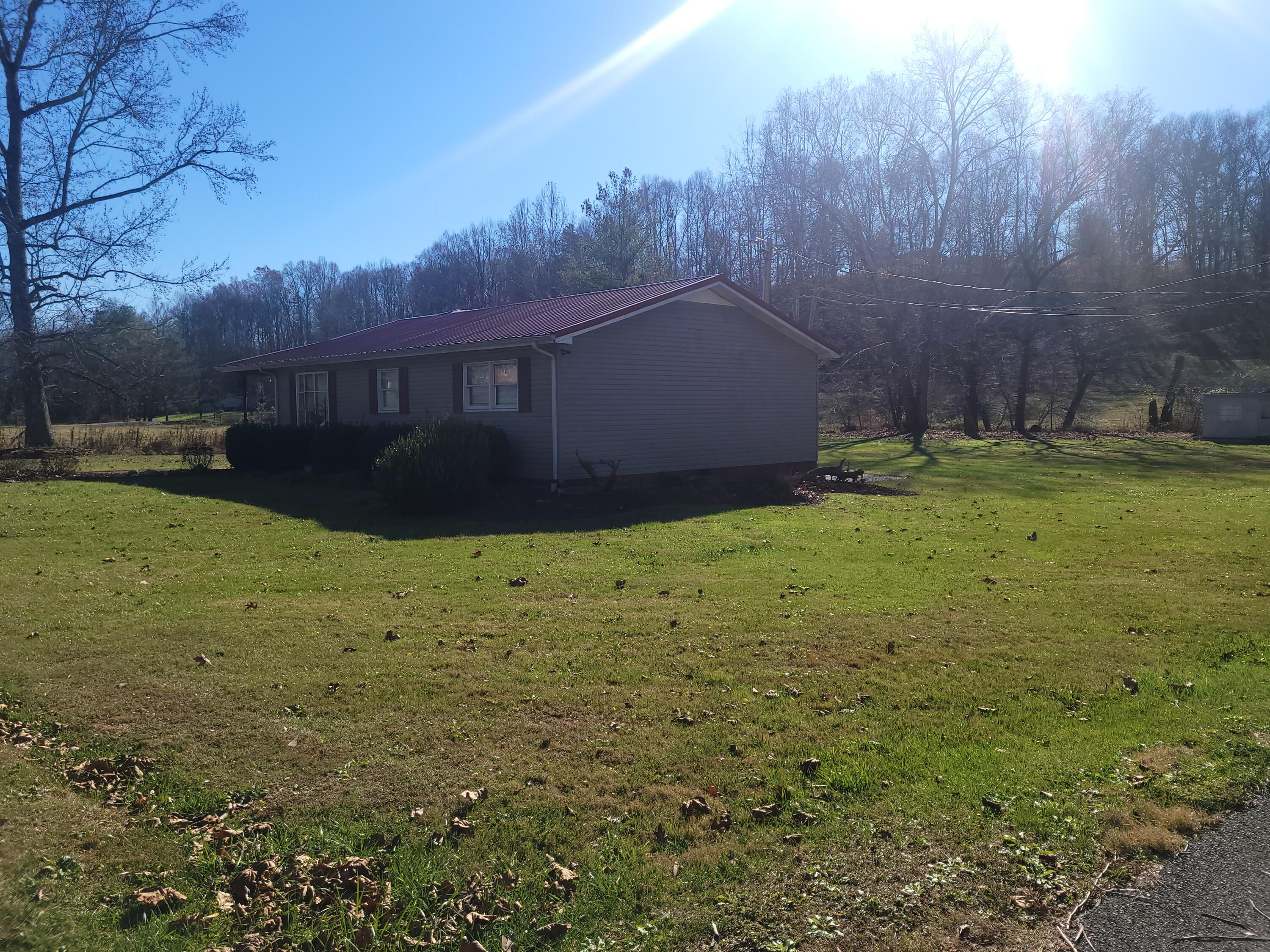 701 Laurel River Road London, KY 40744 - Photo 17 of 44 20221119_133703