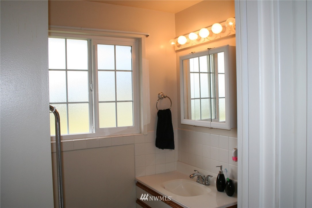29112 State Rte 20, Unit A & B Oak Harbor, WA 98277 - Photo 25 of 25 Gallery Image 25