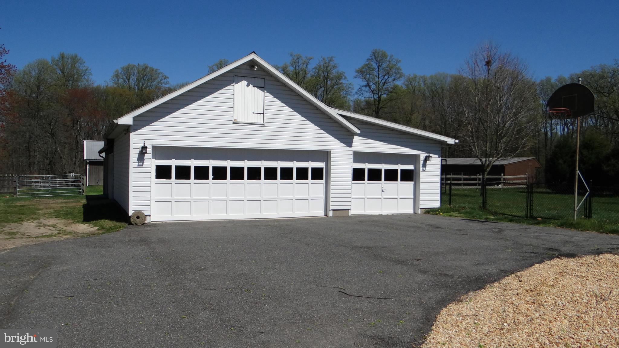 832 Maple Road Gambrills, MD 21054 - Photo 2 of 30 Interior garage space for 6 vehicles