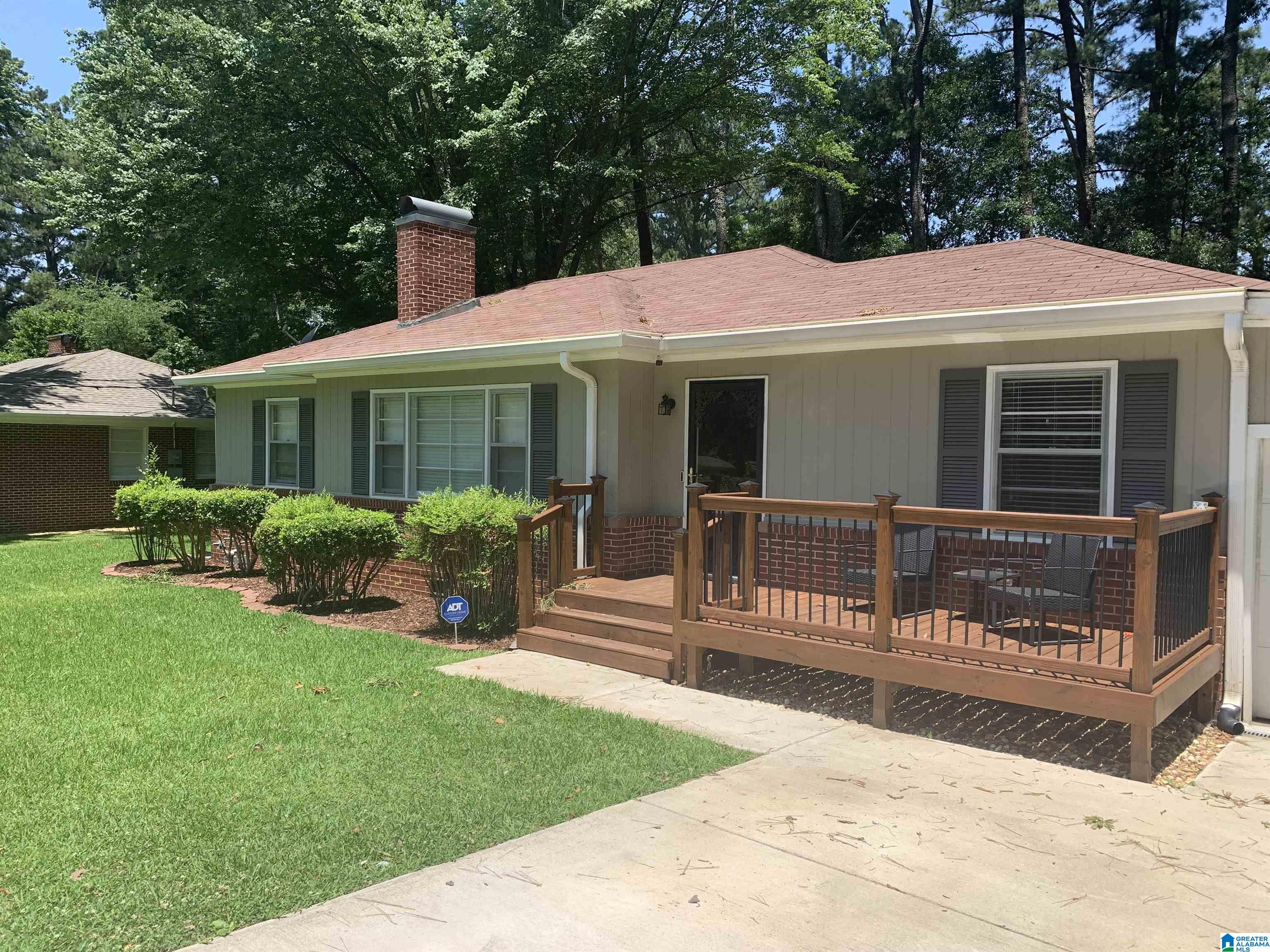 812 Martinwood Road Birmingham, AL 35235 - Photo 2 of 33