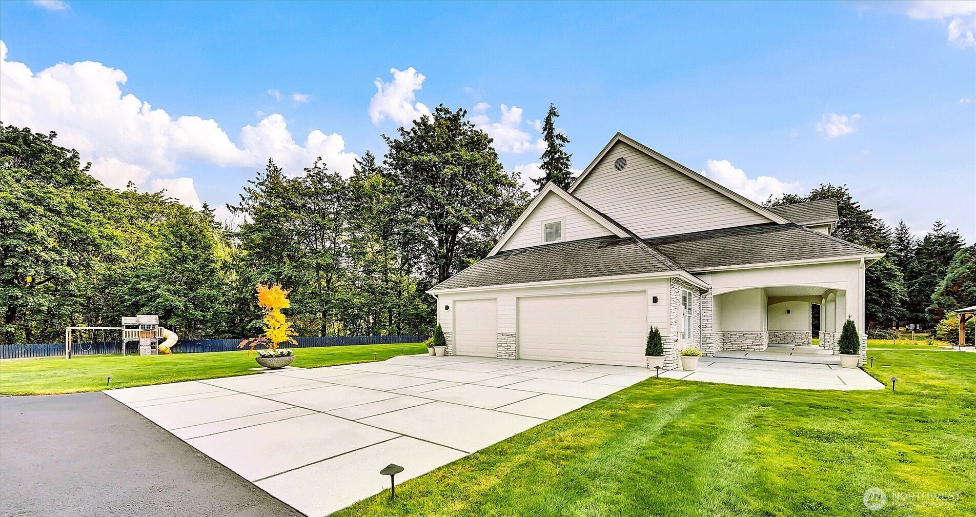 5507 Waller Road East Tacoma, WA 98443 - Photo 5 of 40 Gallery Image 5