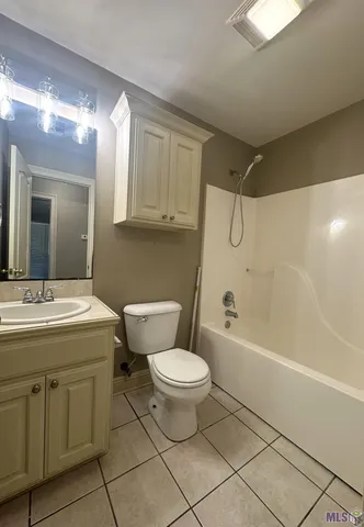 $1,800 | 7532 Associate Drive, Baton Rouge, LA 70817