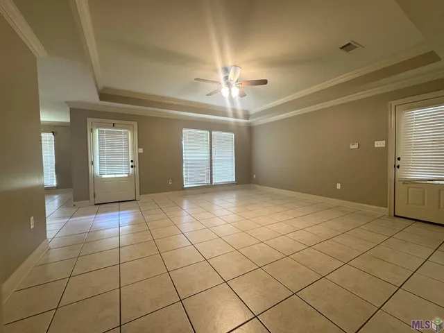 $1,800 | 7532 Associate Drive, Baton Rouge, LA 70817