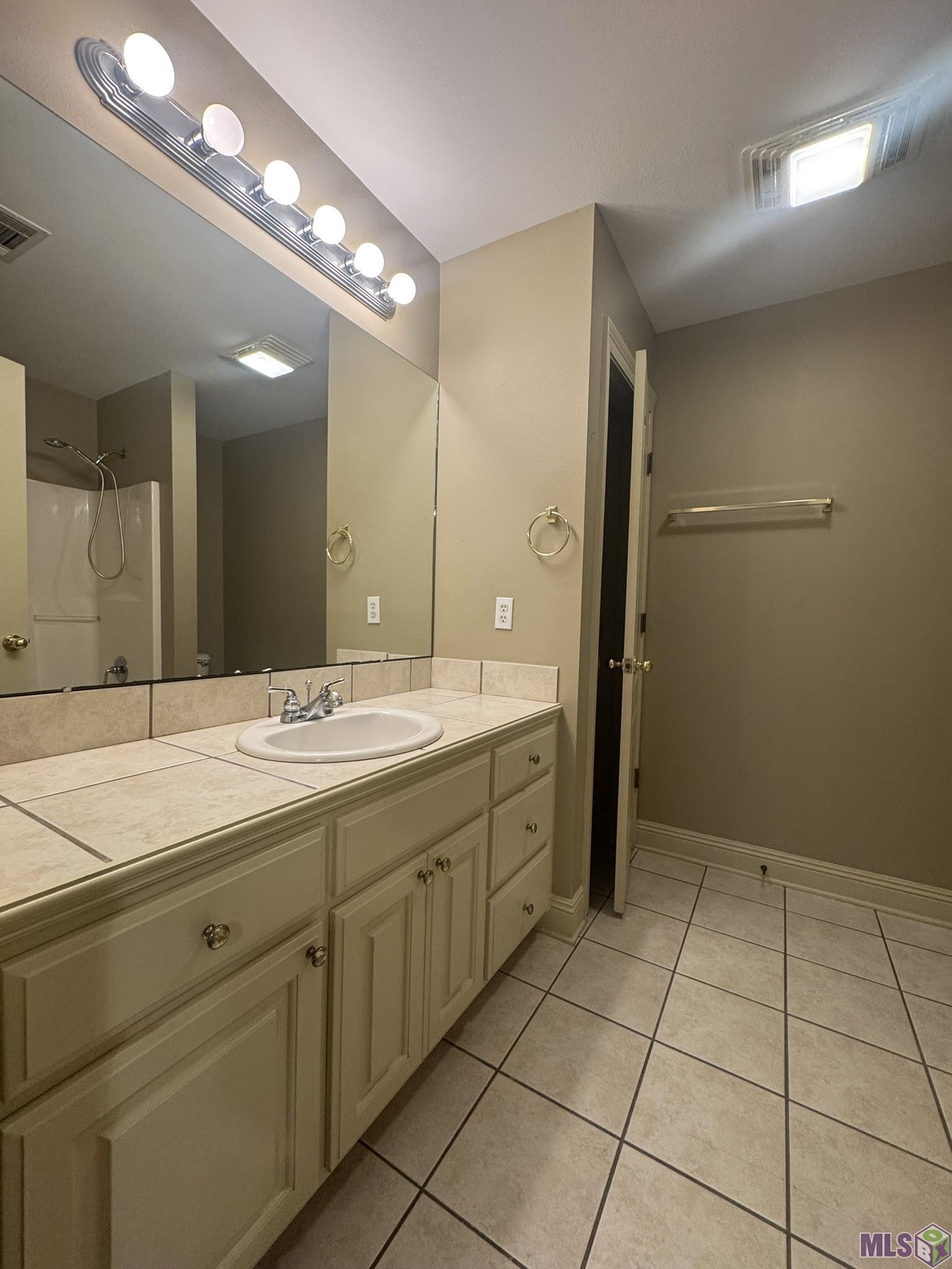 7532 Associate Drive Baton Rouge, LA 70817 - Photo 10 of 16