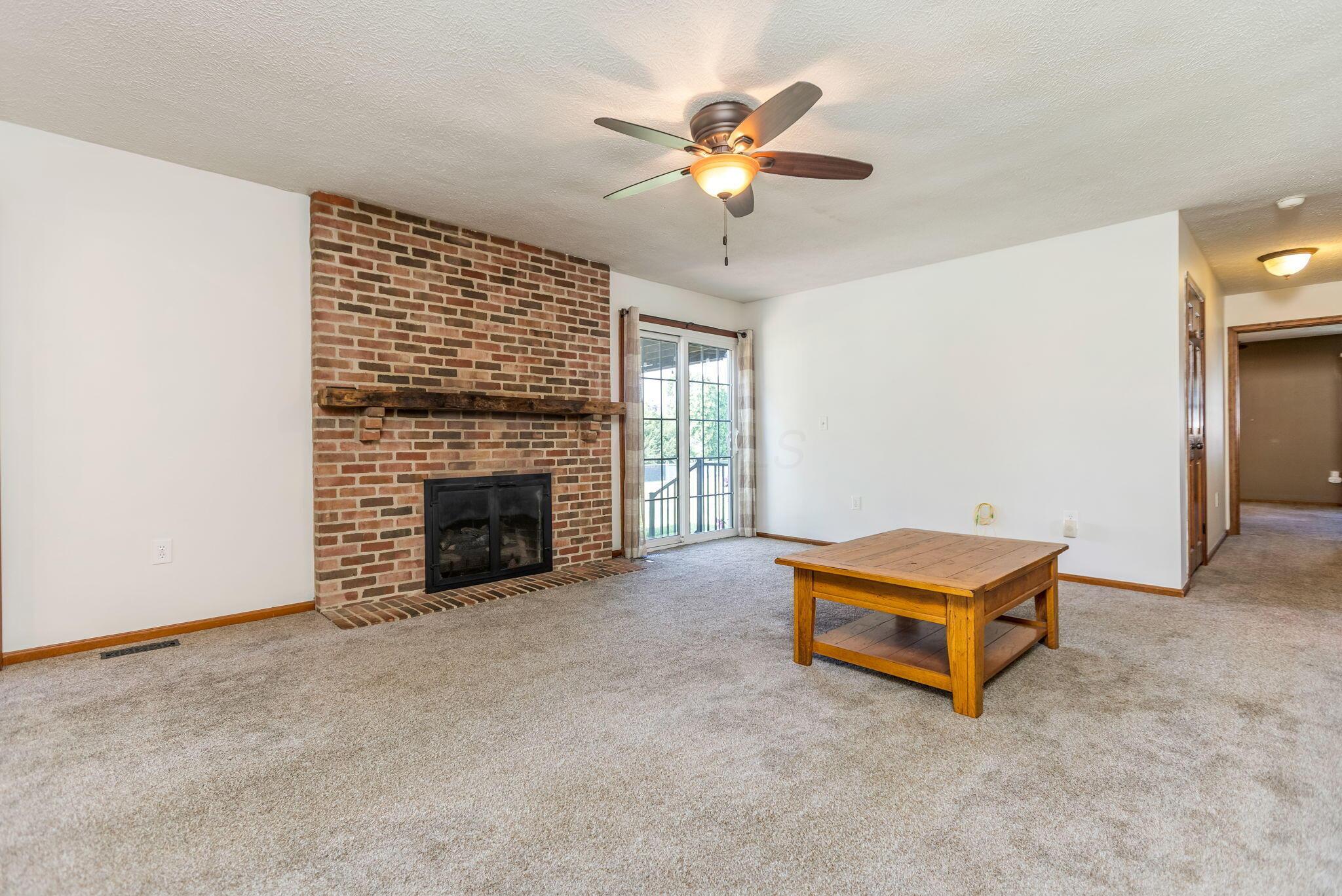 405 Ridgedale Drive Circleville, OH 43113 - Photo 9 of 81 11-web-or-mls-939A5967