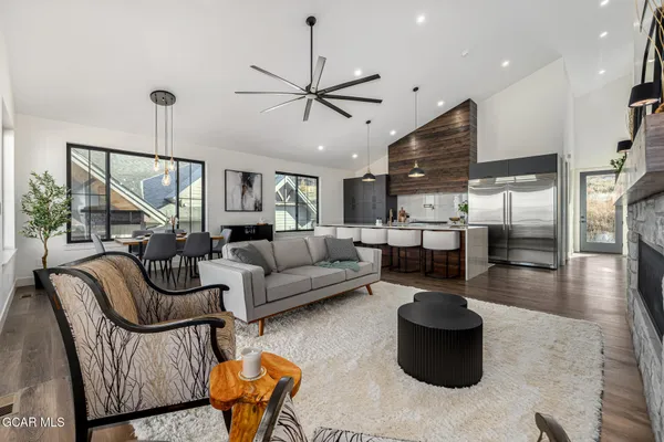 $1,949,000 | 634 Lower Ranch View Road, Granby, CO 80446