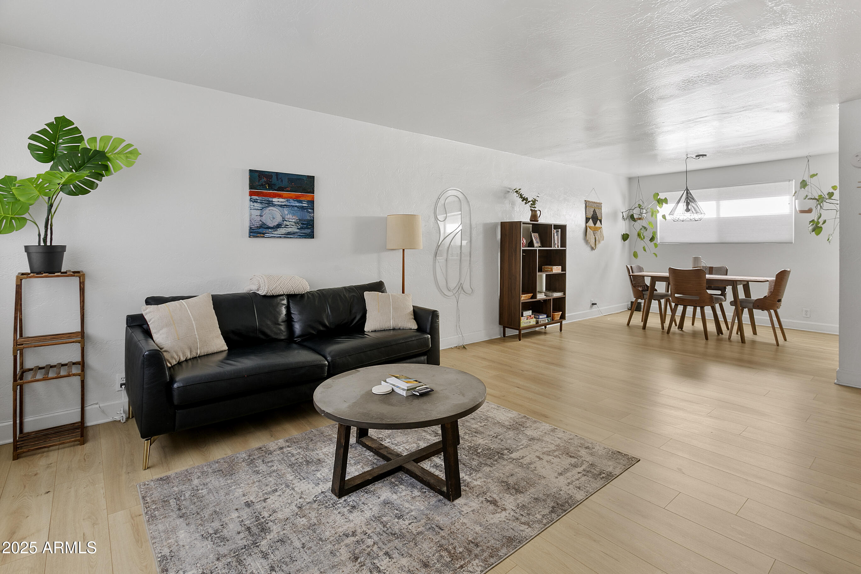 1111 East Turney Avenue, Unit 3 Phoenix, AZ 85014 - Photo 7 of 21 1111Turney3-003