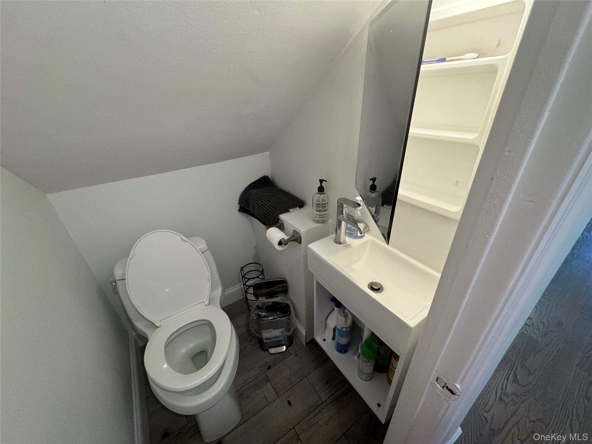 100 Clubhouse Road Bellmore, NY 11710 - Photo 18 of 18