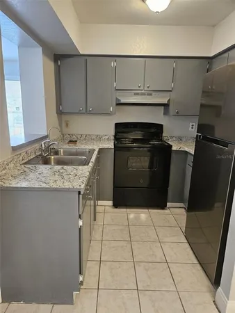 $2,000 | 3411 East Frierson Avenue, Tampa, FL 33610