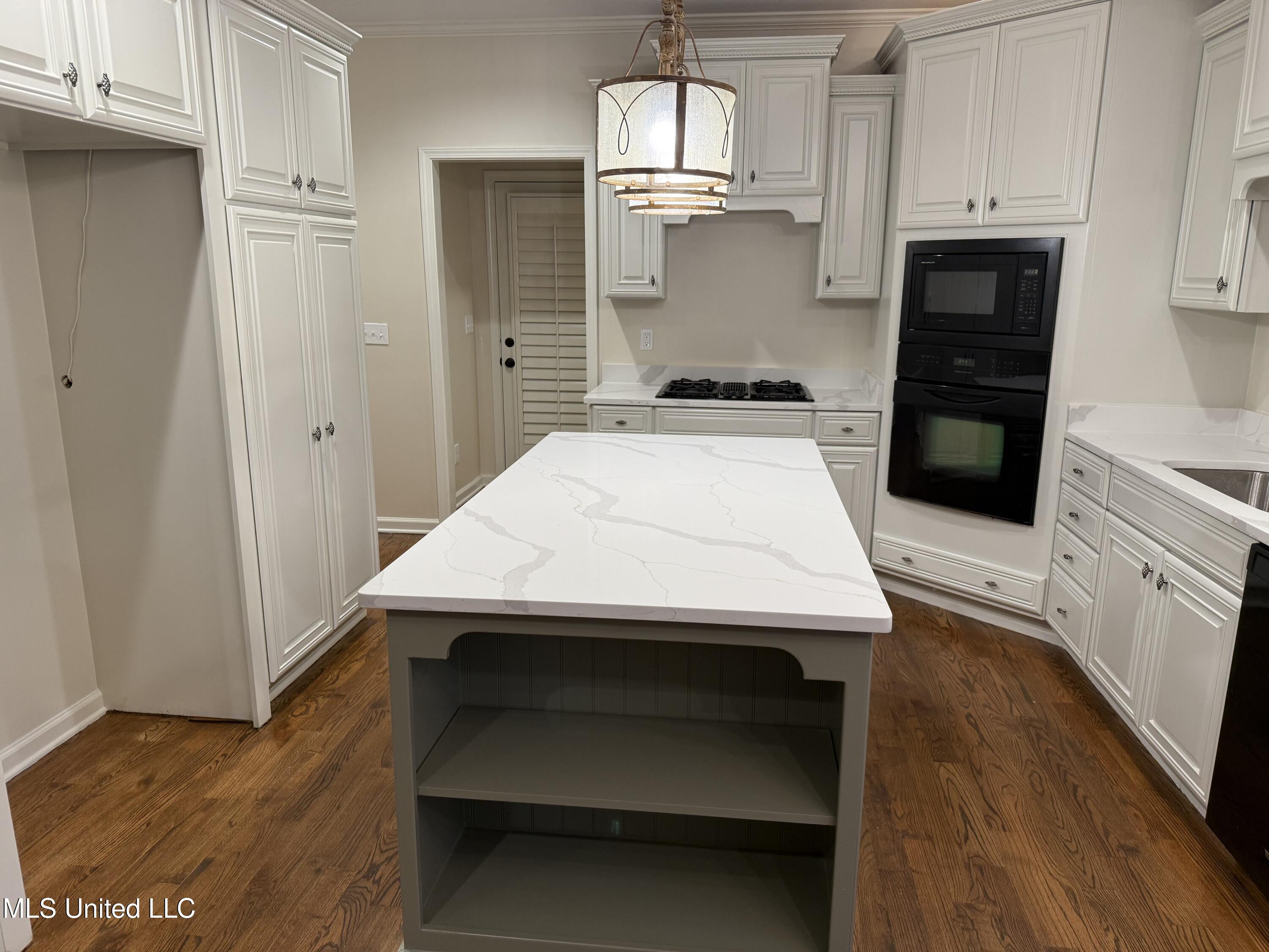 2294 Northview Street Hernando, MS 38632 - Photo 5 of 22 Recently updated!