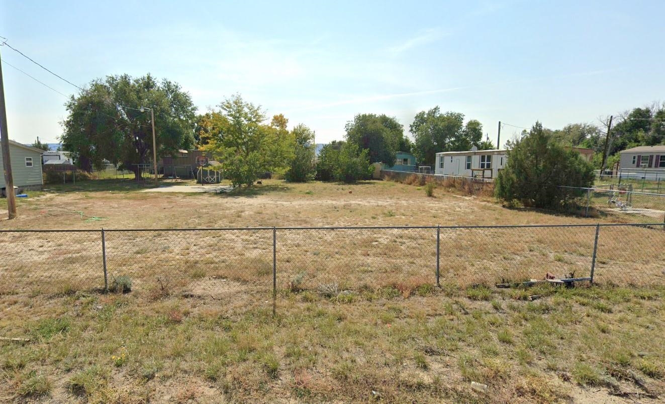2321 Doane Lane Casper, WY 82601 - Photo 2 of 5