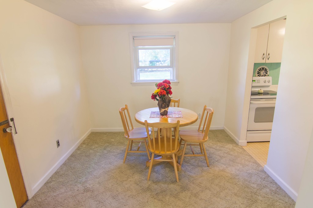 13 Wethersfield Road Natick, MA 01760 - Photo 4 of 11 a dining room with furniture and window