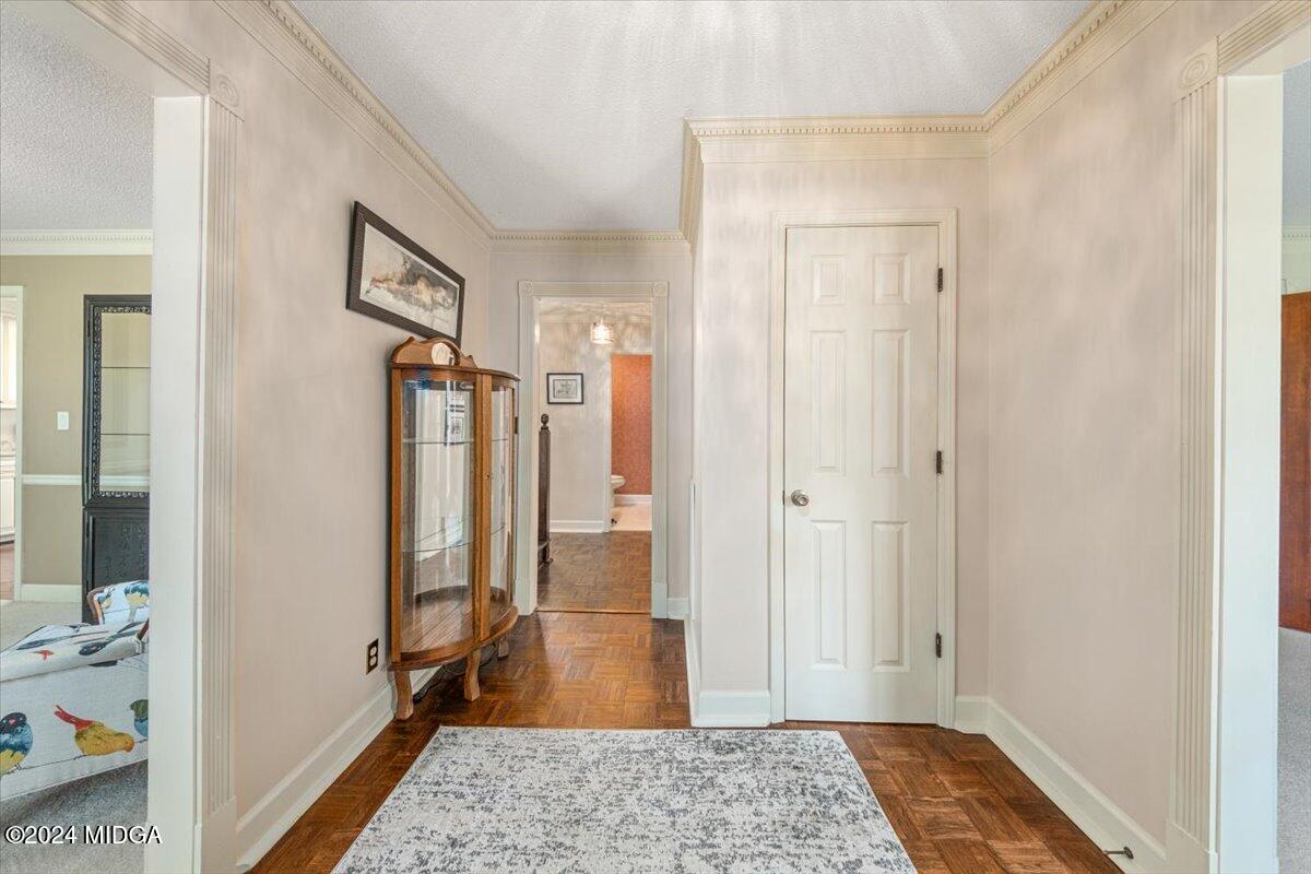 5369 Rivoli Drive Macon, GA 31210 - Photo 11 of 40 a view of a bathroom with a tub and shower