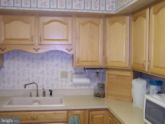 1853 Griffith Road Falls Church, VA 22043 - Photo 9 of 28 Kitchen #2