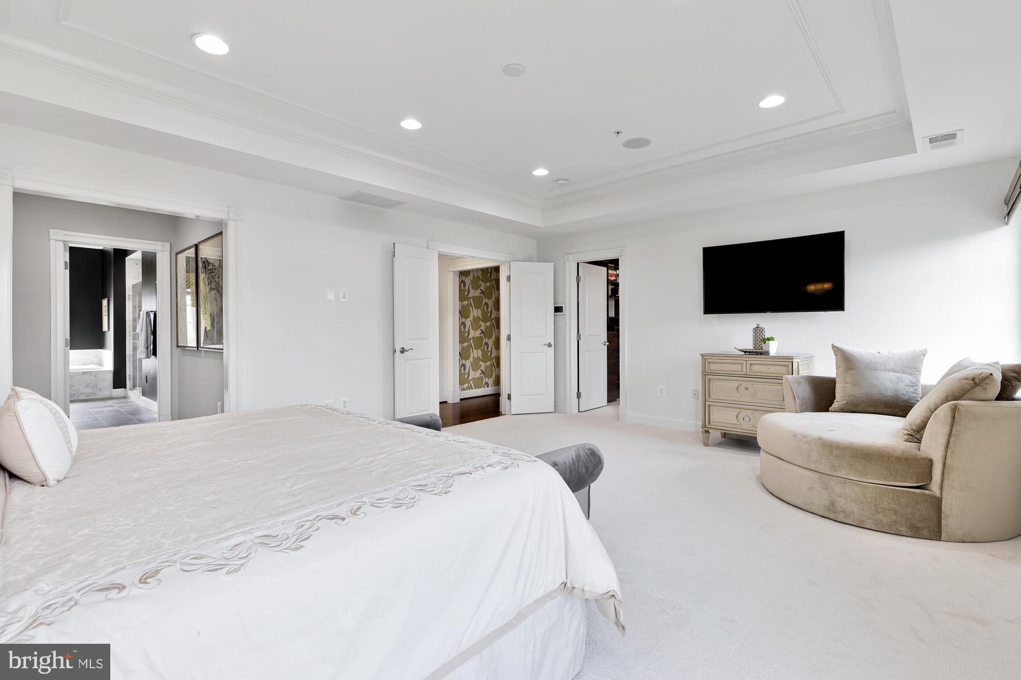 1407 Ridgeview Way Washington, DC 20007 - Photo 27 of 54