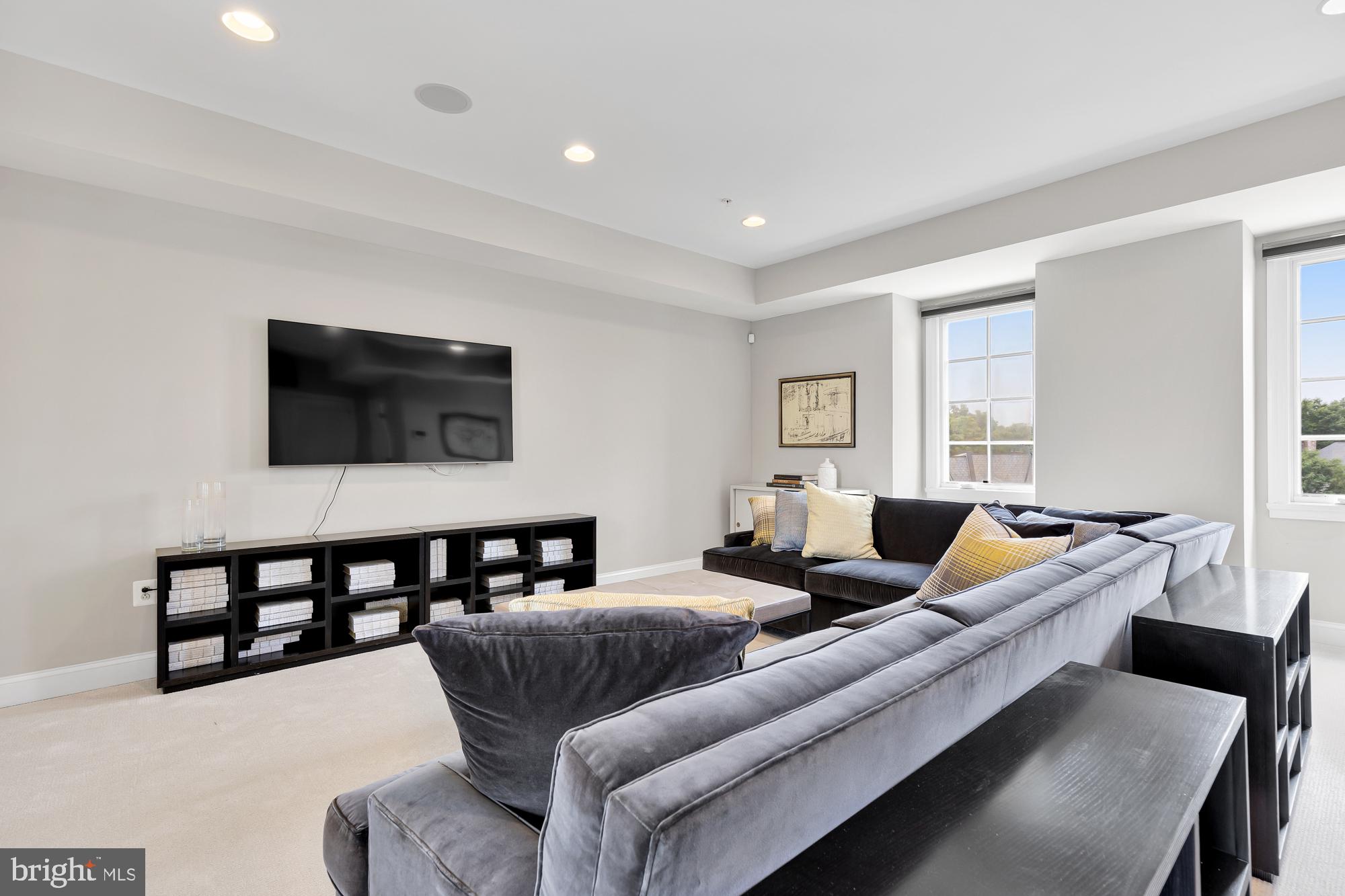 1407 Ridgeview Way Washington, DC 20007 - Photo 39 of 54