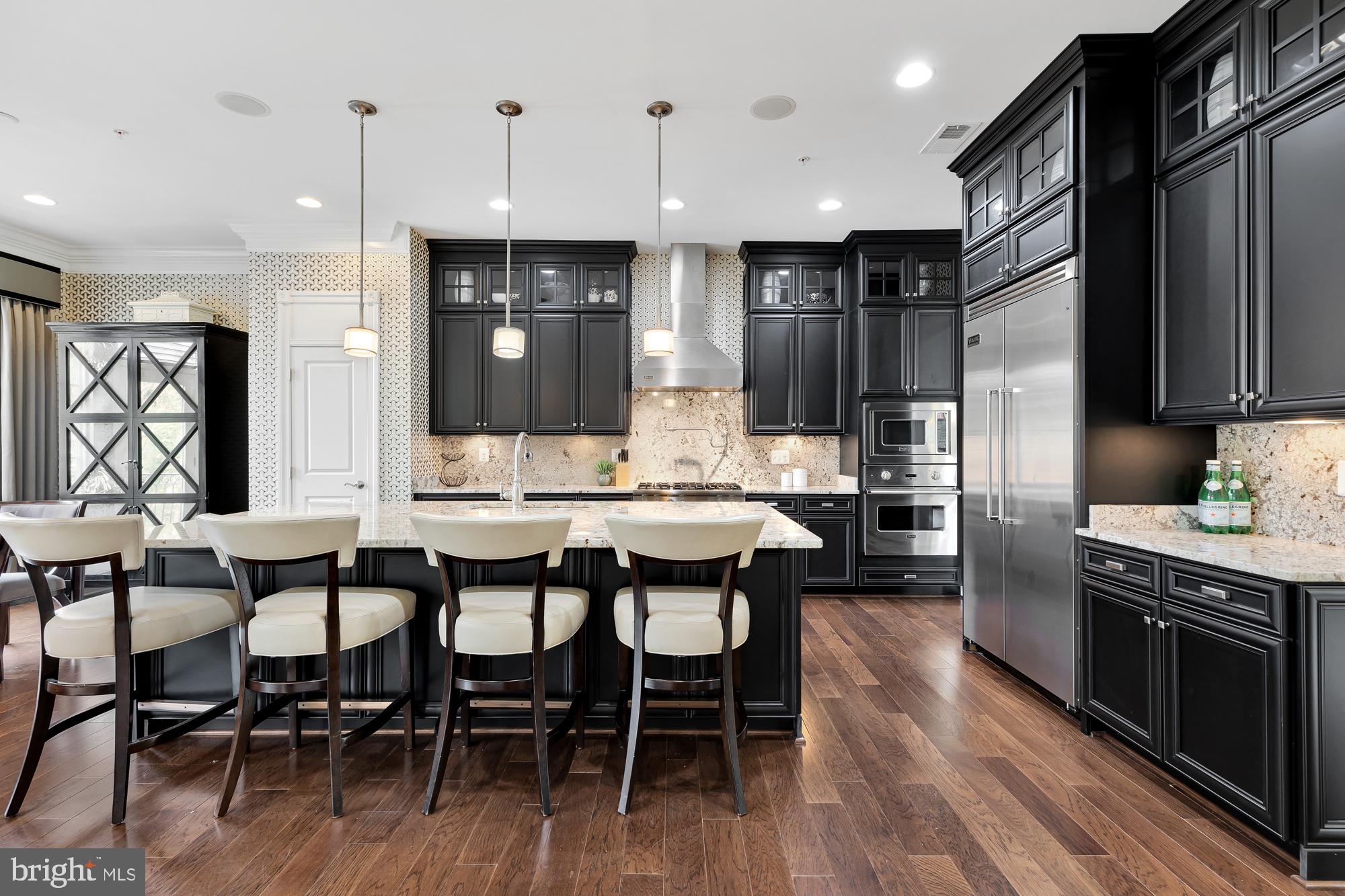 1407 Ridgeview Way Washington, DC 20007 - Photo 8 of 54