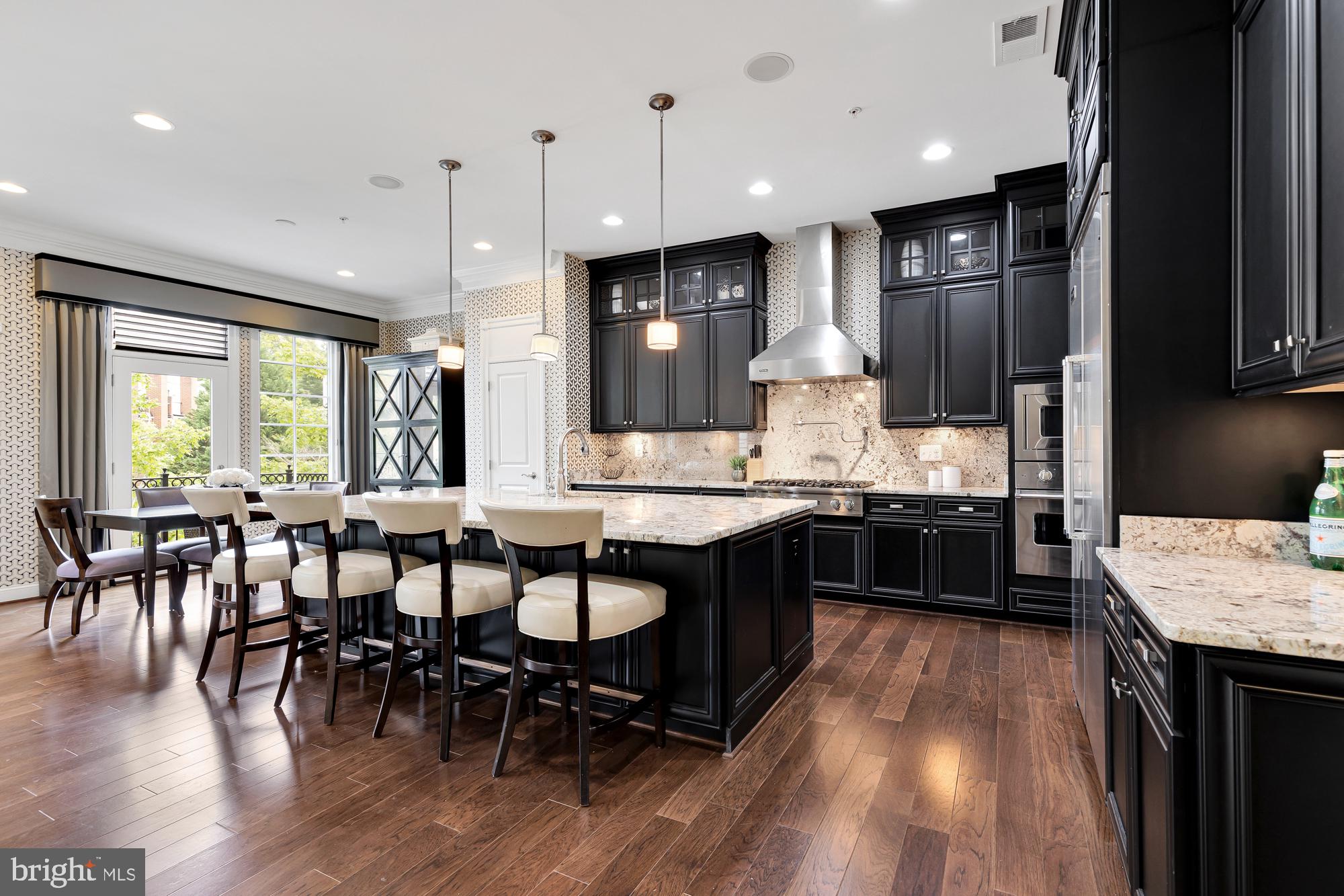 1407 Ridgeview Way Washington, DC 20007 - Photo 9 of 54