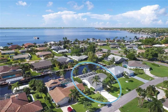 an aerial view of multiple house