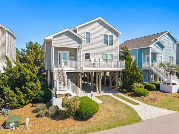 $975,000 | 7 Bayberry Circle, Ocean Isle Beach, NC 28469