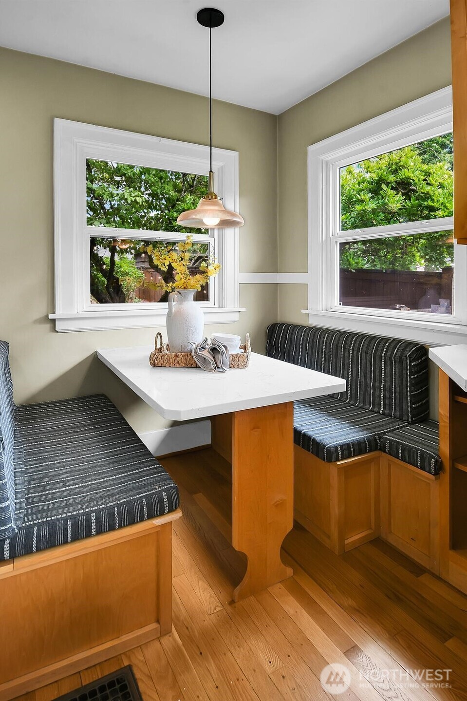 1216 North 47th Street Seattle, WA 98103 - Photo 14 of 32