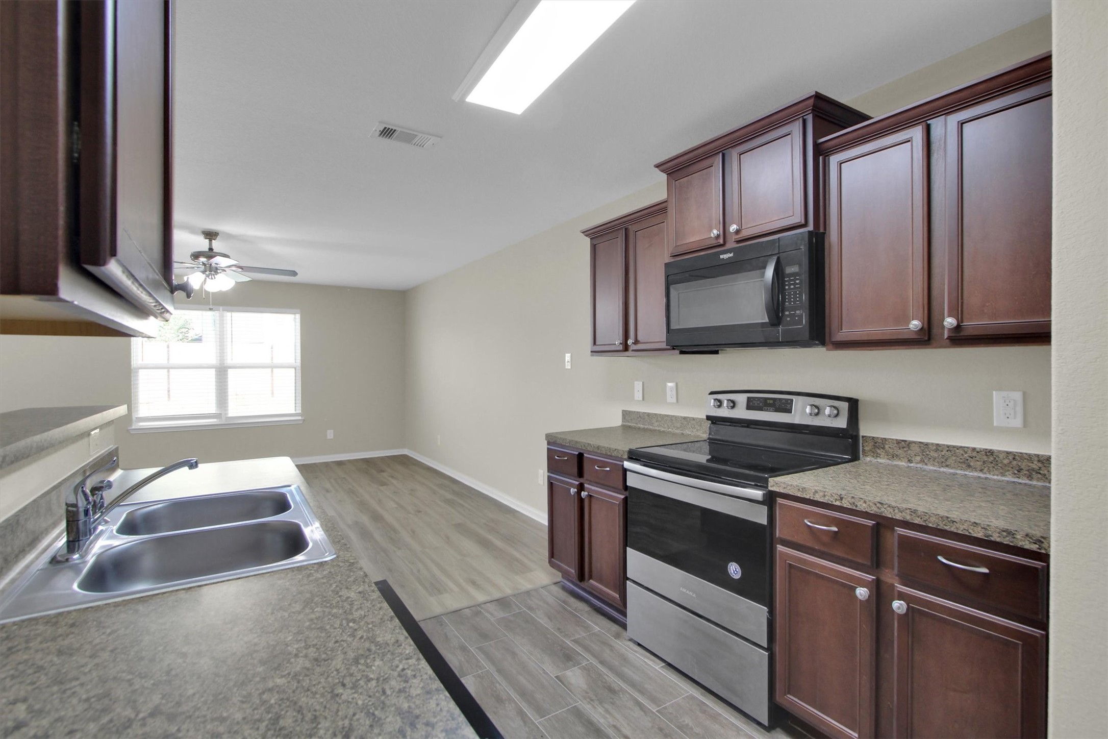 12302 Wavecrest Road Texas City, TX 77568 - Photo 19 of 31