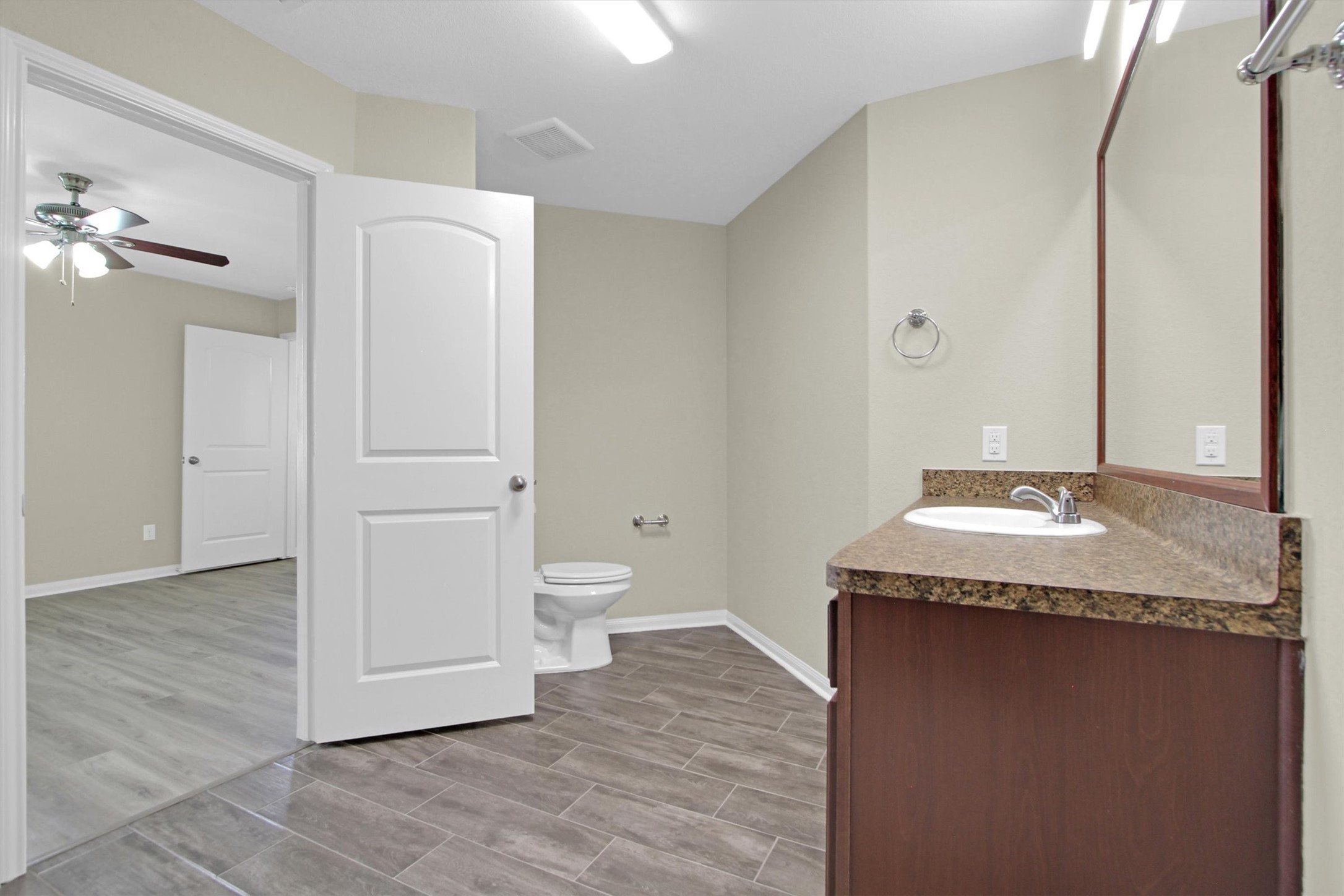 12302 Wavecrest Road Texas City, TX 77568 - Photo 25 of 31