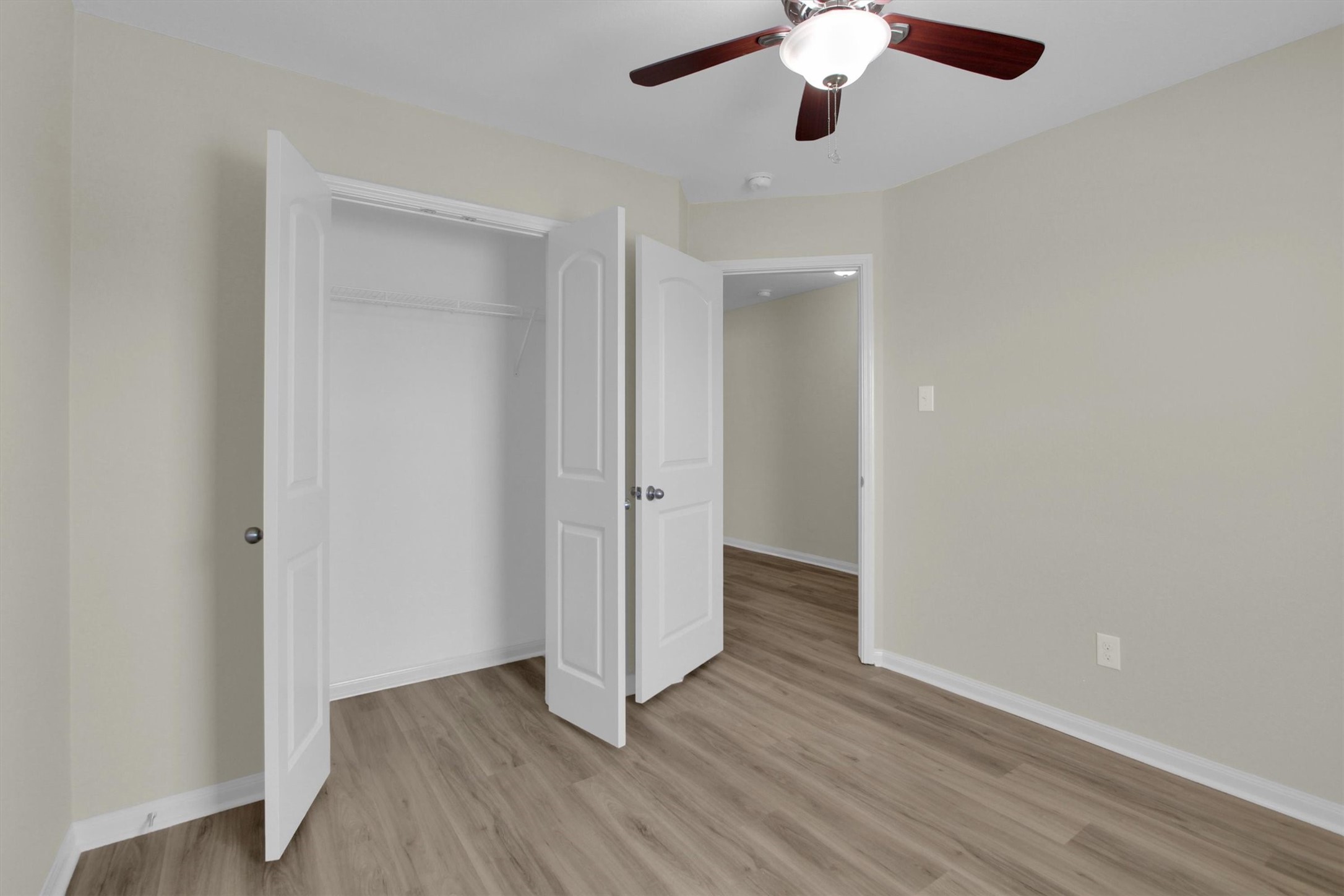 12302 Wavecrest Road Texas City, TX 77568 - Photo 5 of 31