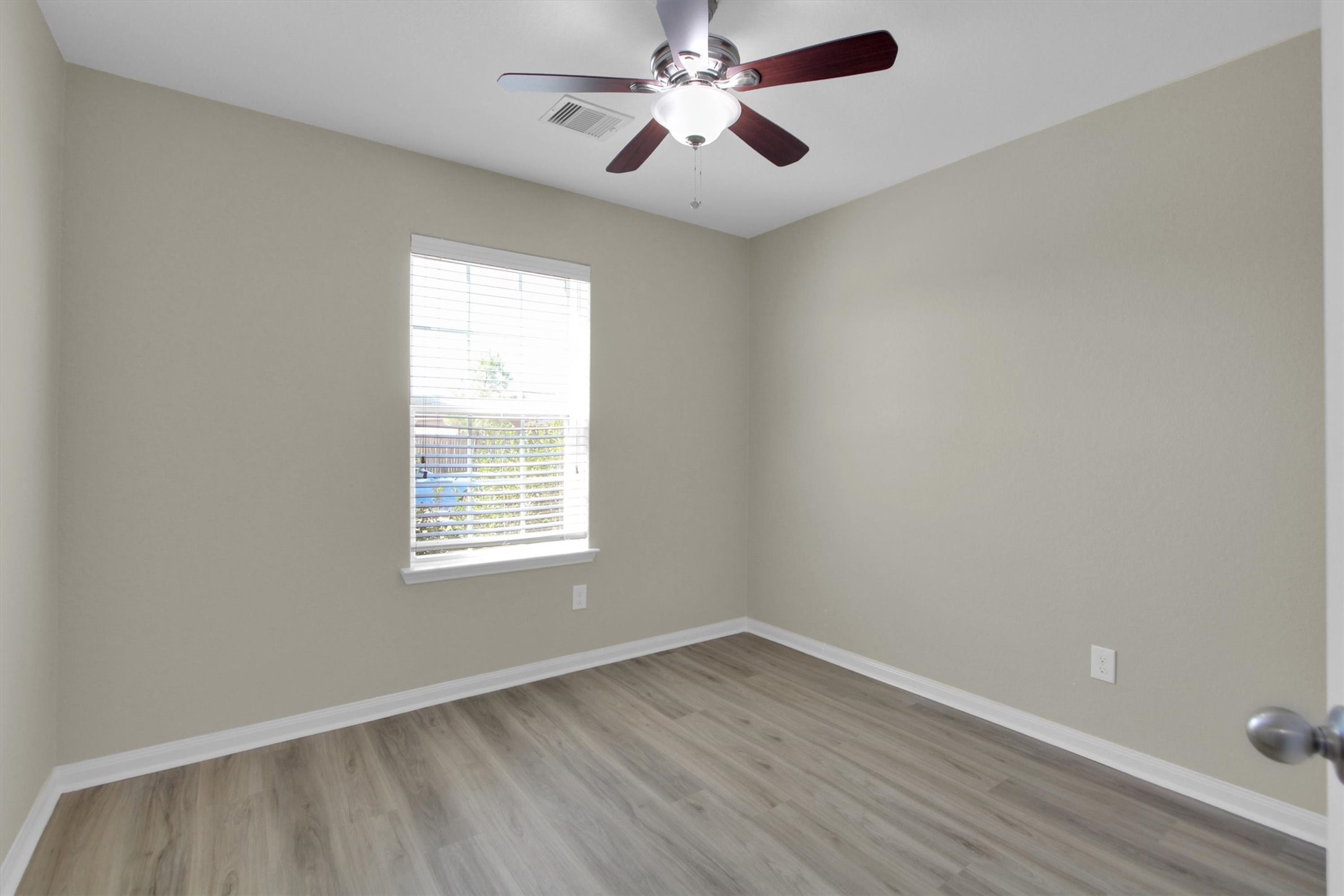 12302 Wavecrest Road Texas City, TX 77568 - Photo 6 of 31