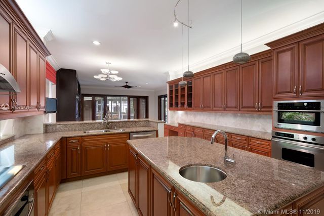 $3,475,000 | 598 Golden Beach Drive, Golden Beach, FL 33160