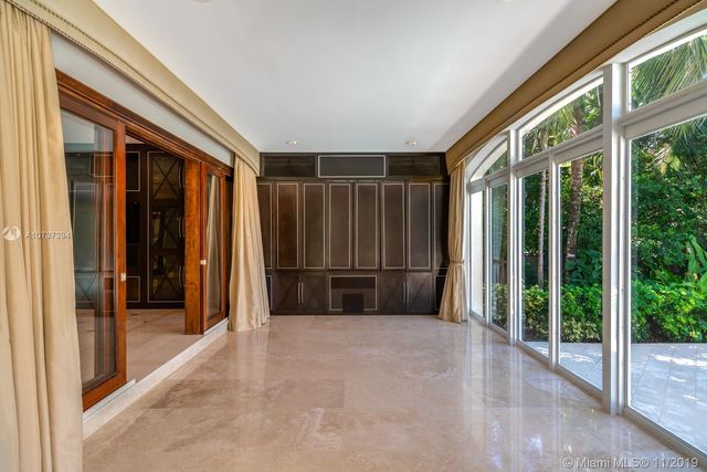 $3,475,000 | 598 Golden Beach Drive, Golden Beach, FL 33160