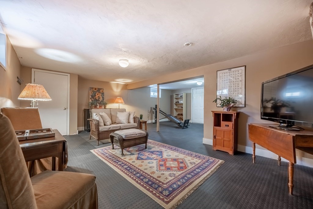 55 Lovejoy Road Andover, MA 01810 - Photo 22 of 35 Gallery Image 22