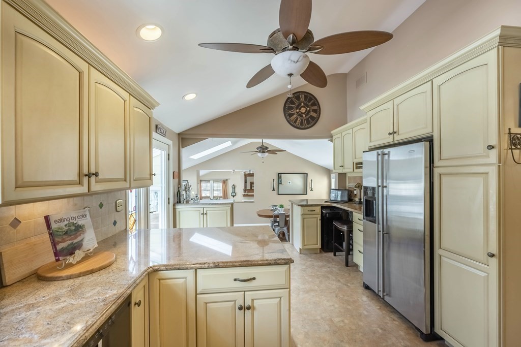 55 Lovejoy Road Andover, MA 01810 - Photo 7 of 35 Gallery Image 7